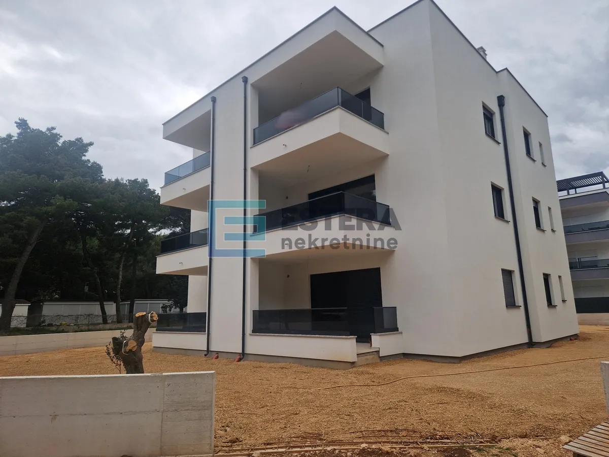 Stan - Pakoštane, 105m2