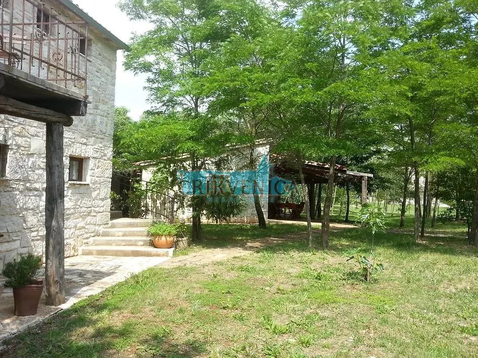 Kuća - Žminj, 450m2