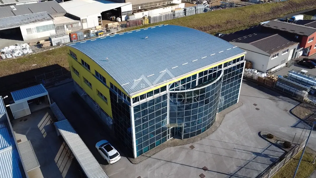 Poslovni Prostor - Krapina - Okolica, 1500m2