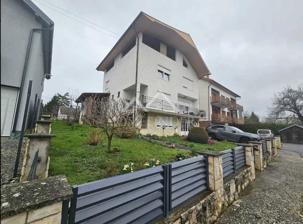 House - Bjelovar, 385m2