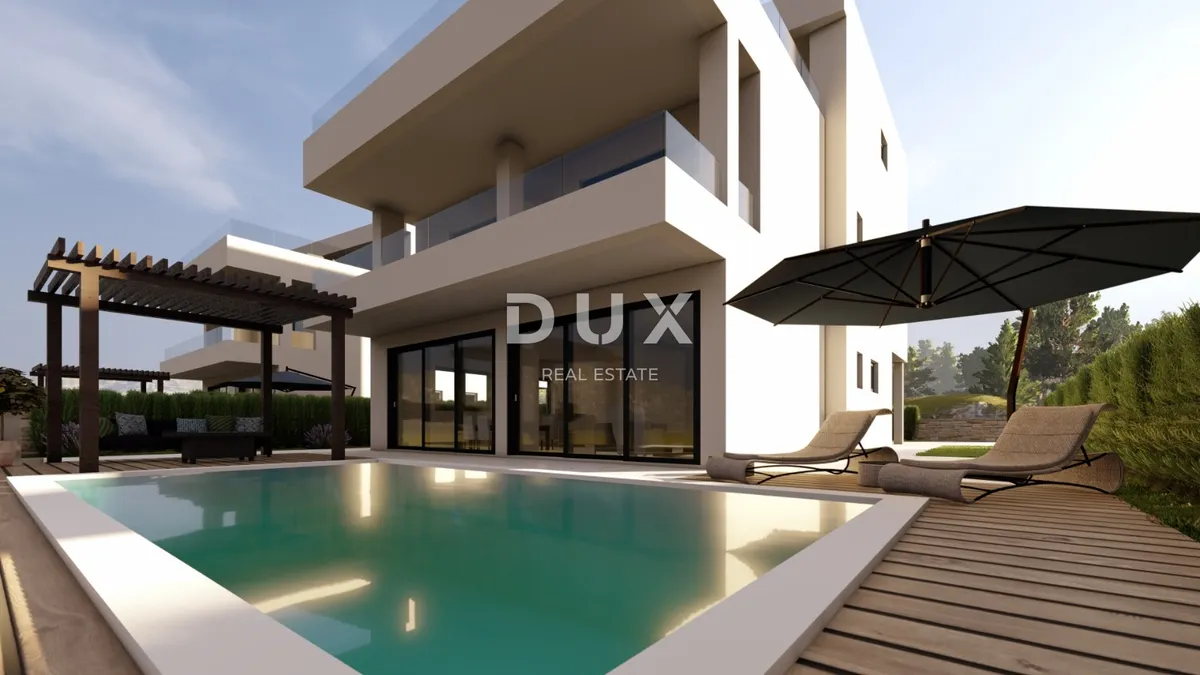 Kuća - Starigrad, 280m2