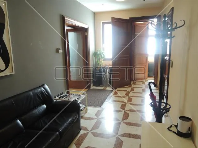 Ured - Trg žrtava fašizma, Centar, Zagreb, 390m2