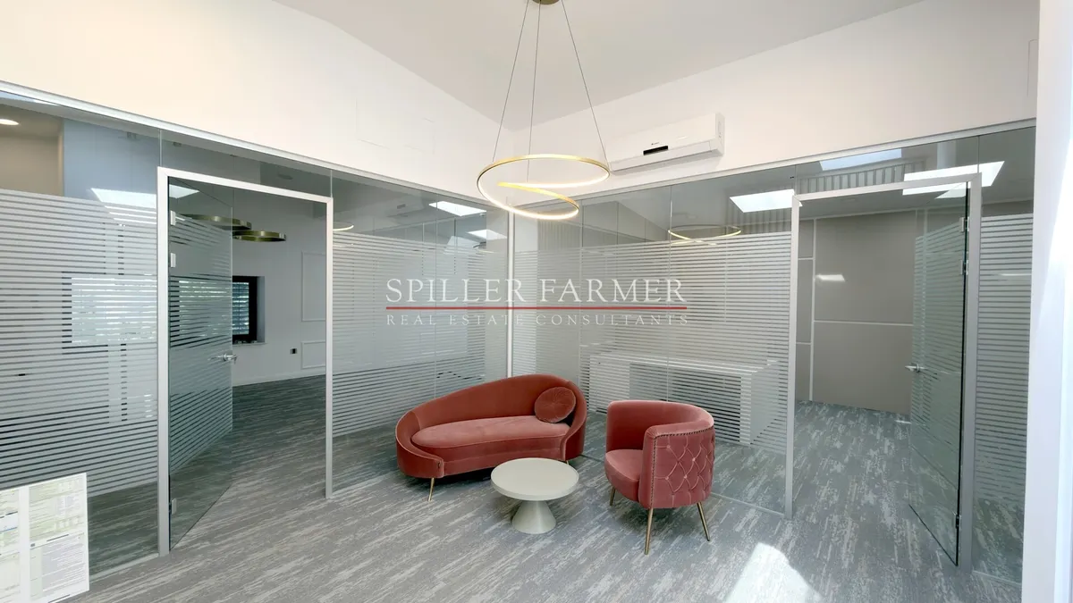 Poslovni Prostor - Žitnjak, Zagreb, 1090m2