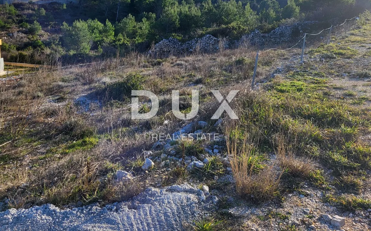 Zemljište - Novigrad, 823m2