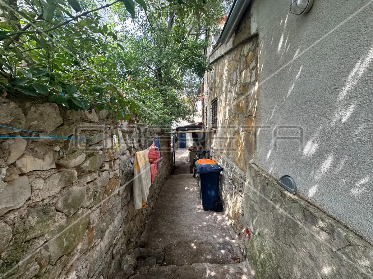 Kuća - Kulušićeva, Murter, Murter, 81m2