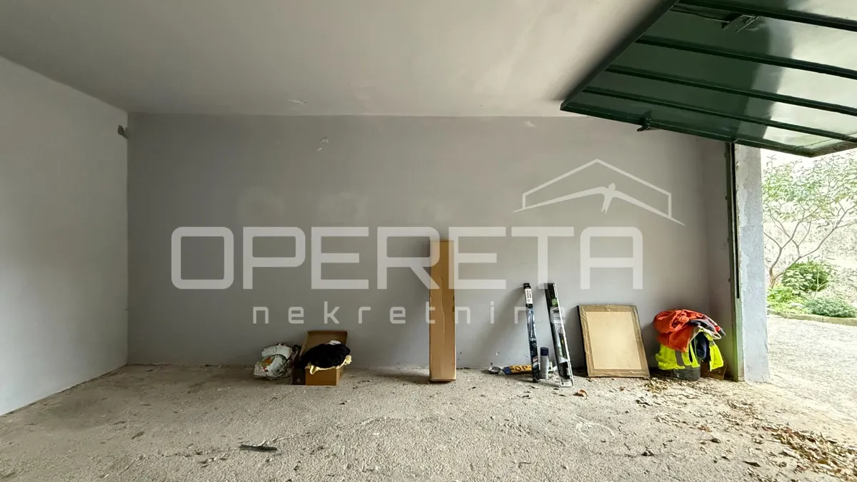 Poslovni Prostor - Pećine, Rijeka, Rijeka, 18m2