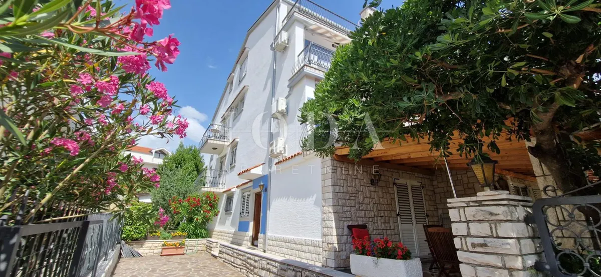 Kuća - Crikvenica, 431m2
