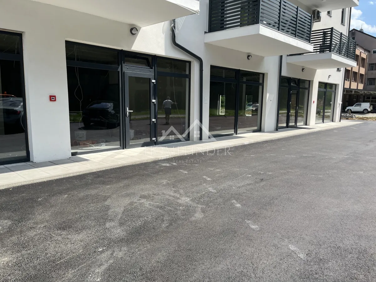 Commercial Space - Krapina, 210m2