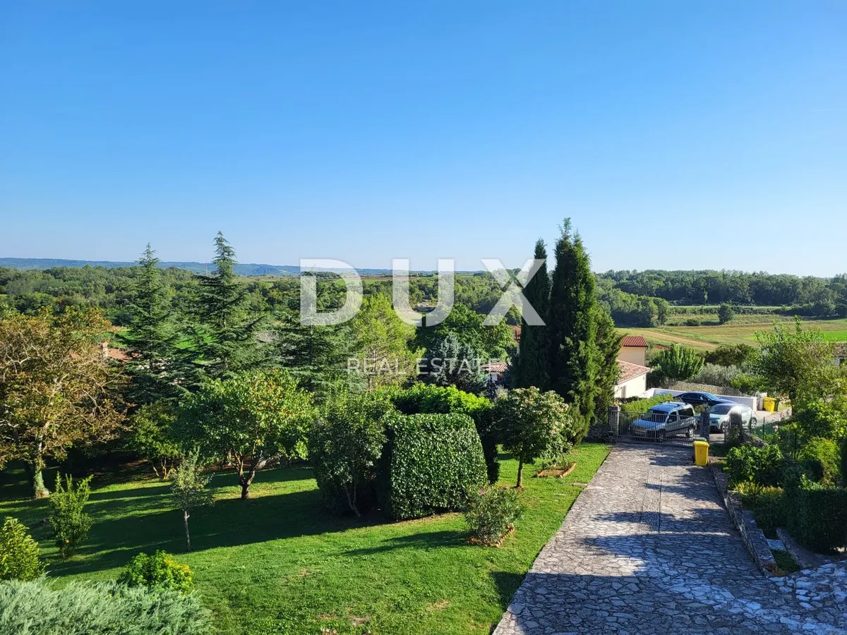 Kuća - Brtonigla, 600m2