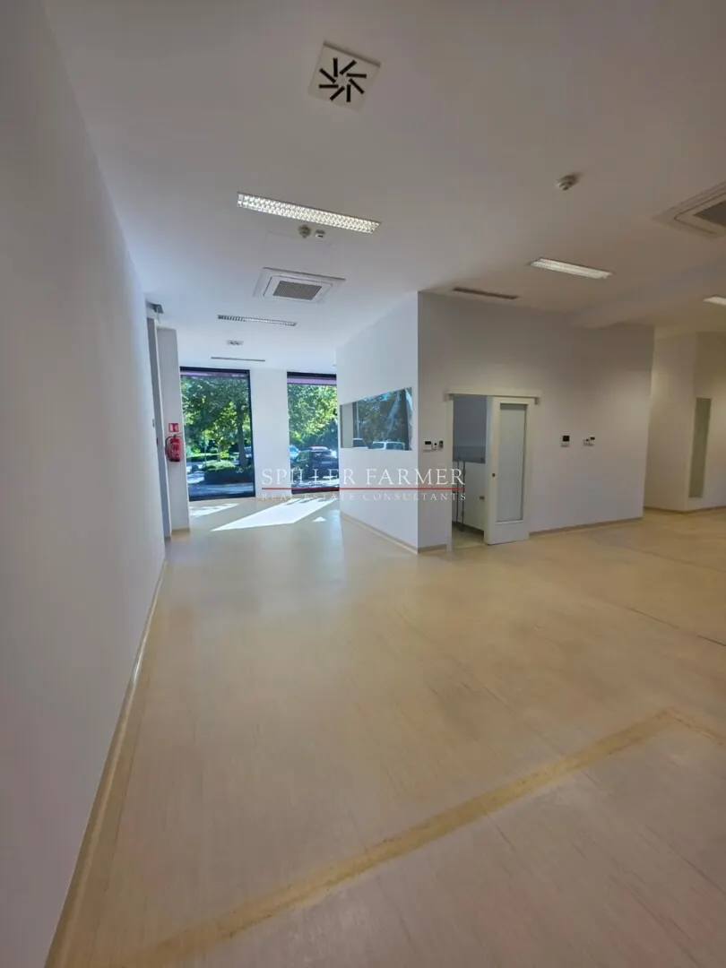 Poslovni Prostor - Martinovka, Zagreb, 250m2