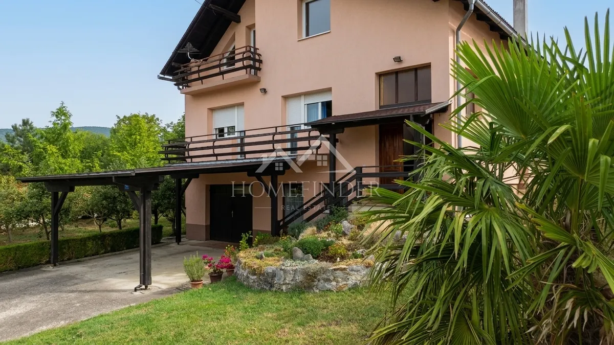 House - Jastrebarsko - Okolica, 225m2