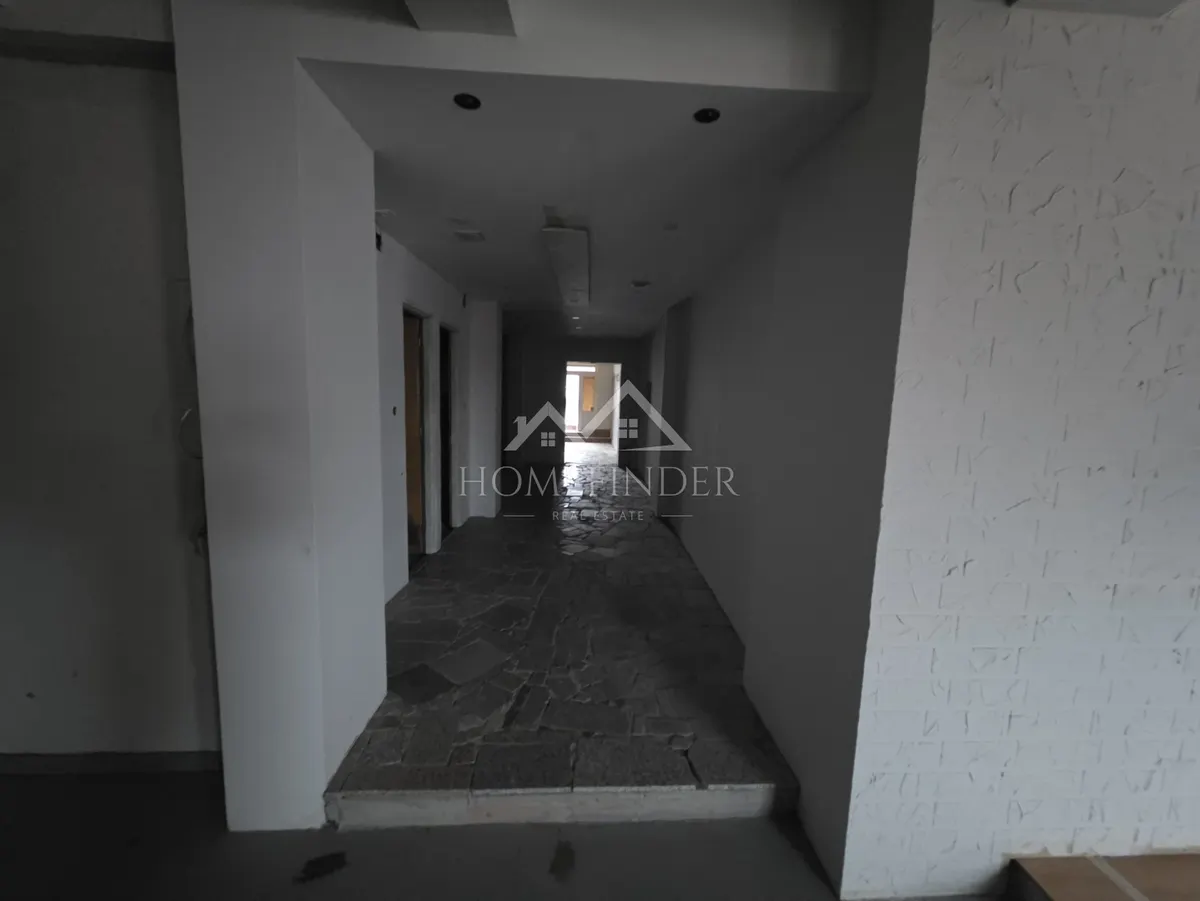 Commercial Space - Petrinja, 394m2