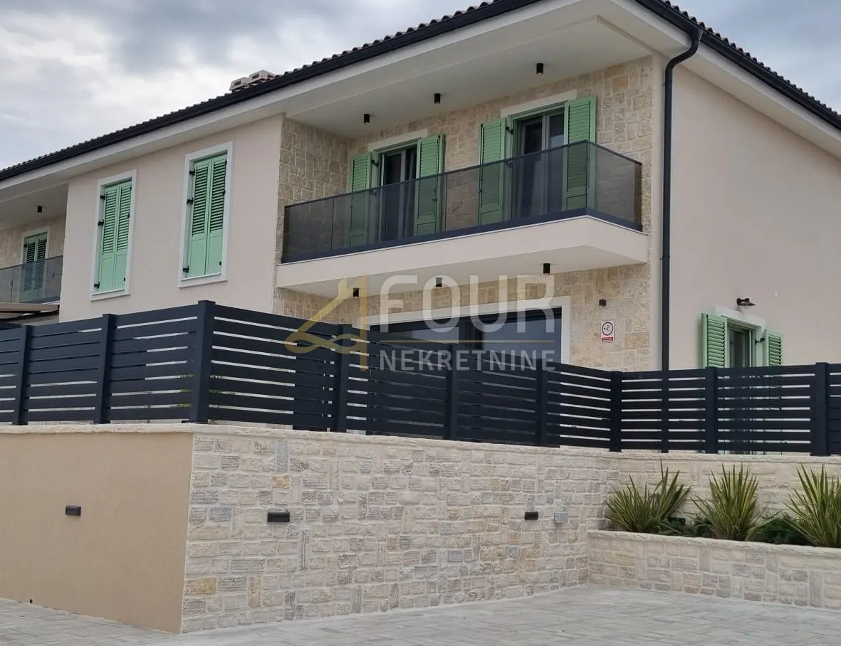 Kuća - Malinska-Dubašnica, 140m2