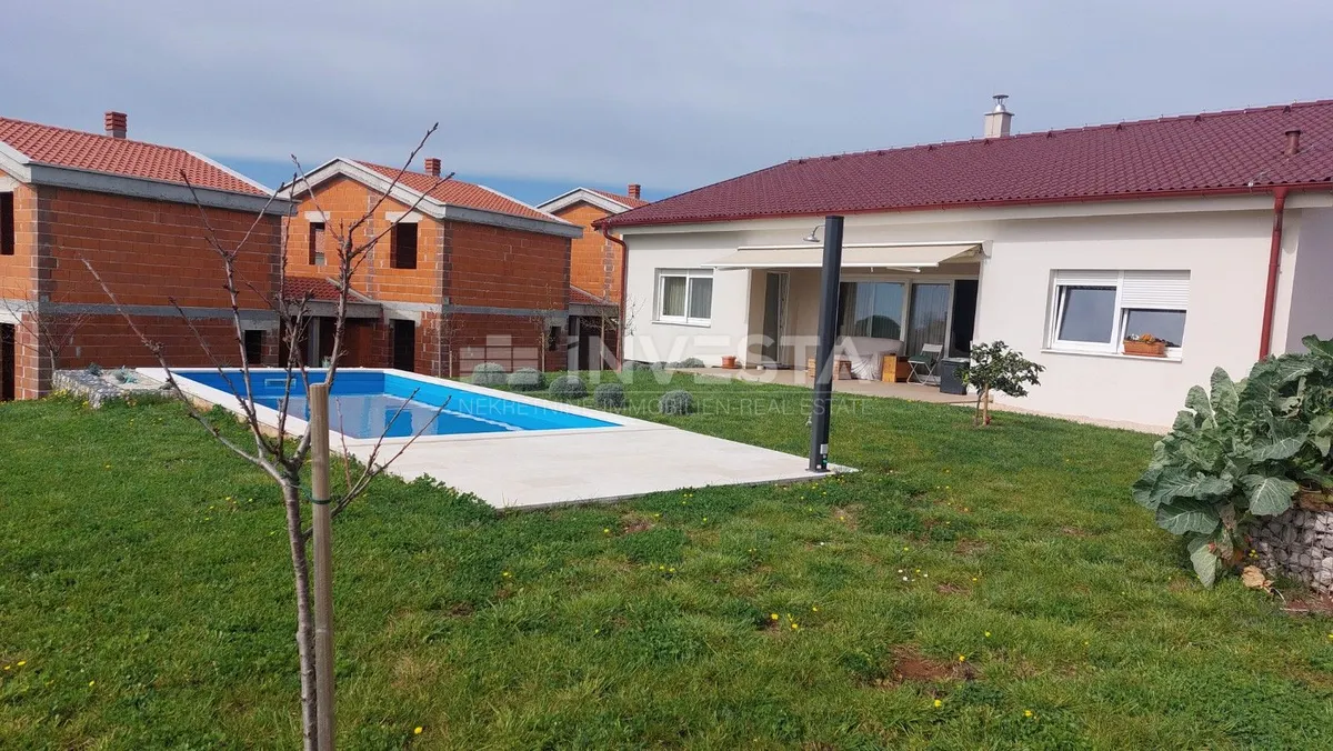 Kuća - Poreč, 186m2