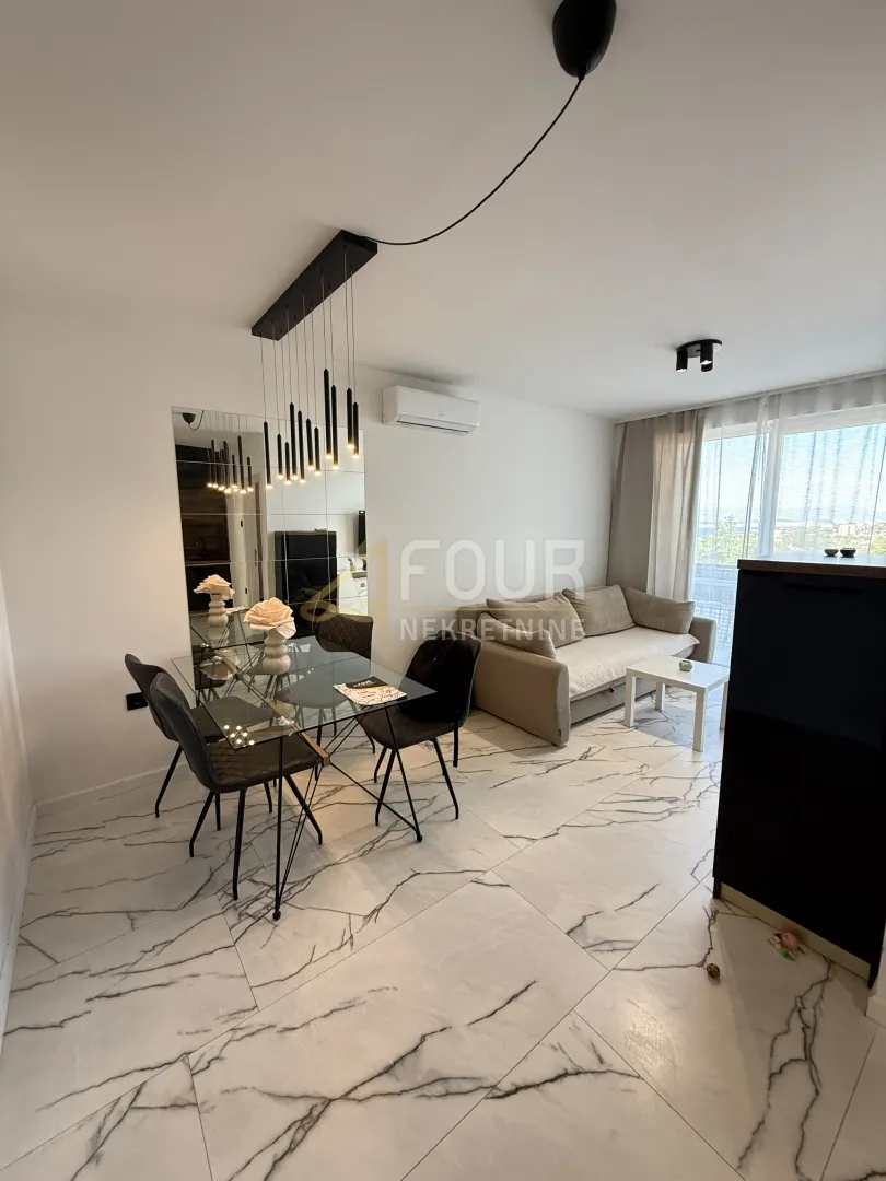 Stan - Crikvenica, 161m2