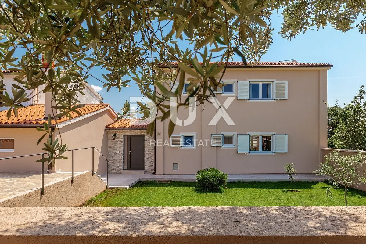 Kuća - Pula, 180m2