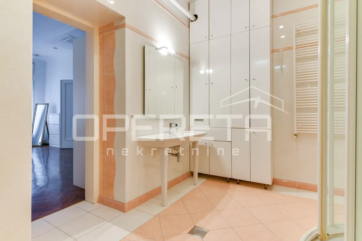 Stan - Zrinjevac, Centar, Zagreb, 180m2