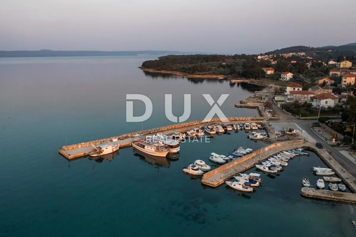 Kuća - Pašman, 300m2