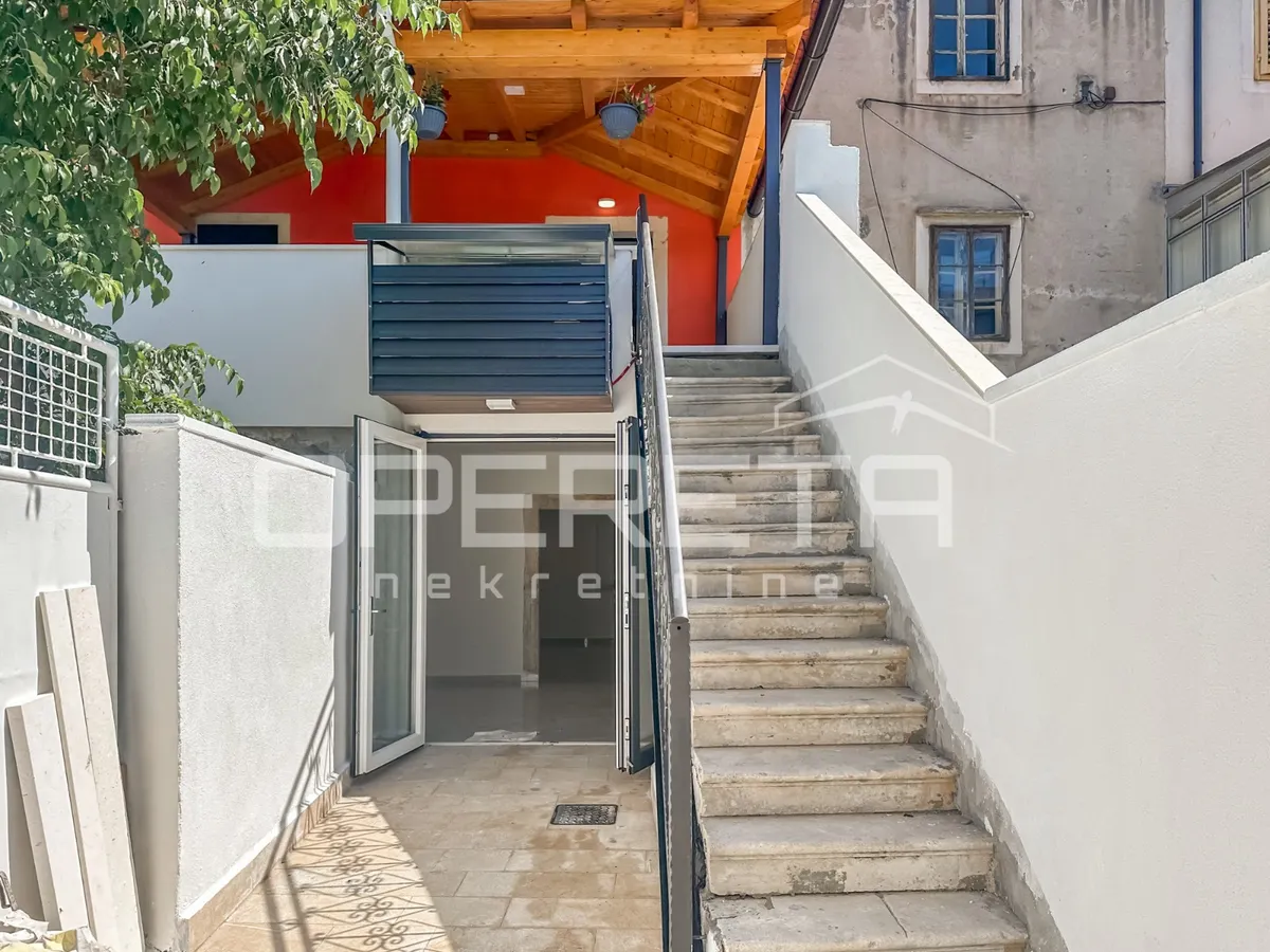 Kuća - Stjepana Radića, Šibenik, Šibenik, 200m2