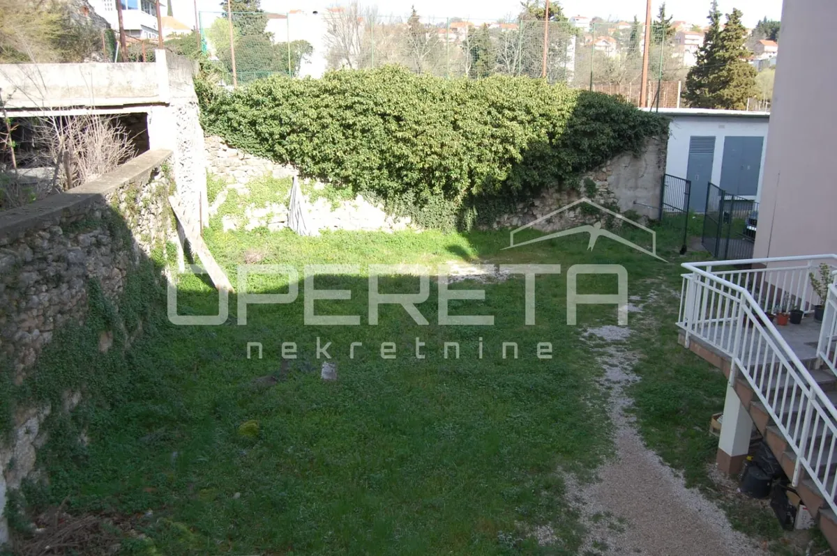 Kuća - Drniš, Drniš, Drniš, 135m2