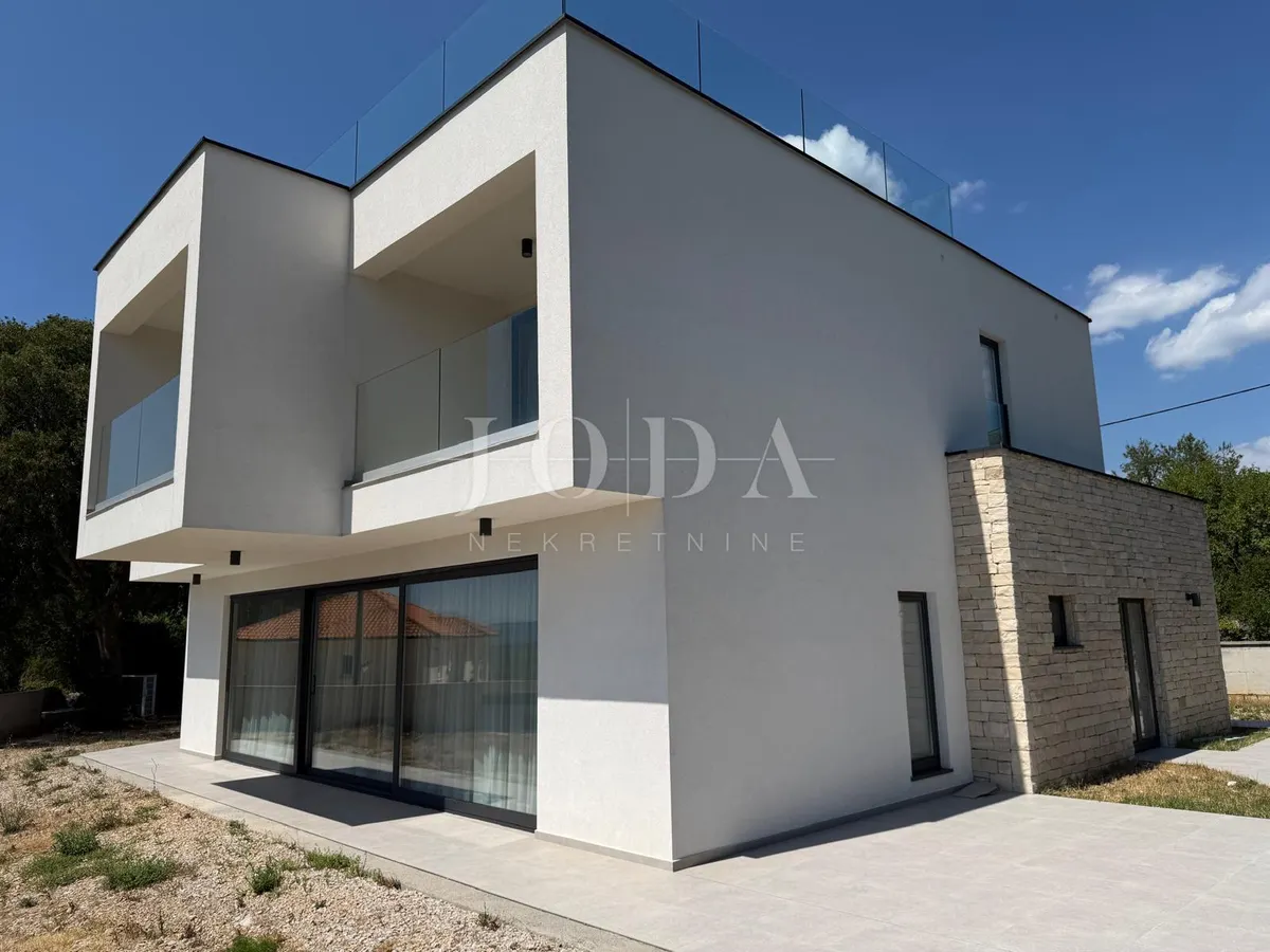 Kuća - Malinska-Dubašnica, 330m2