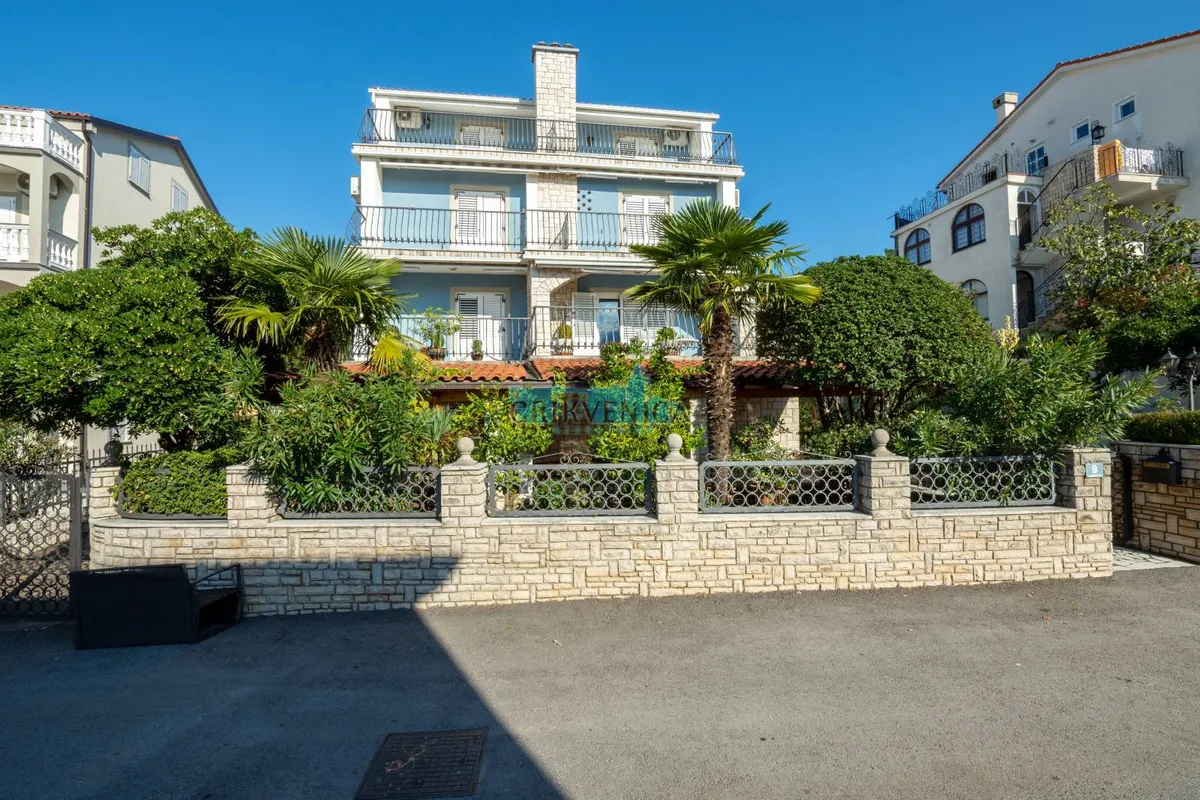 Kuća - Crikvenica, 430m2