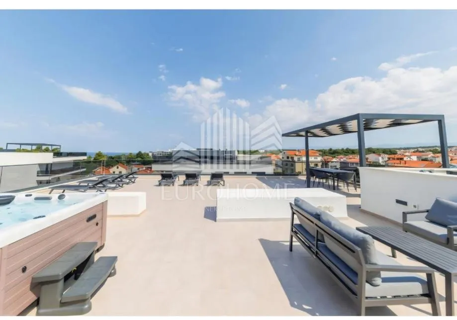 Stan - Zadar, 225m2