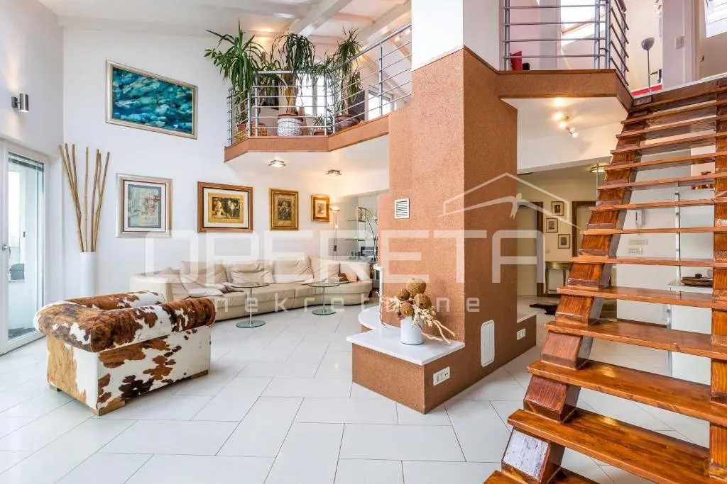 Apartment - Opatija, Opatija, Opatija, 222m2