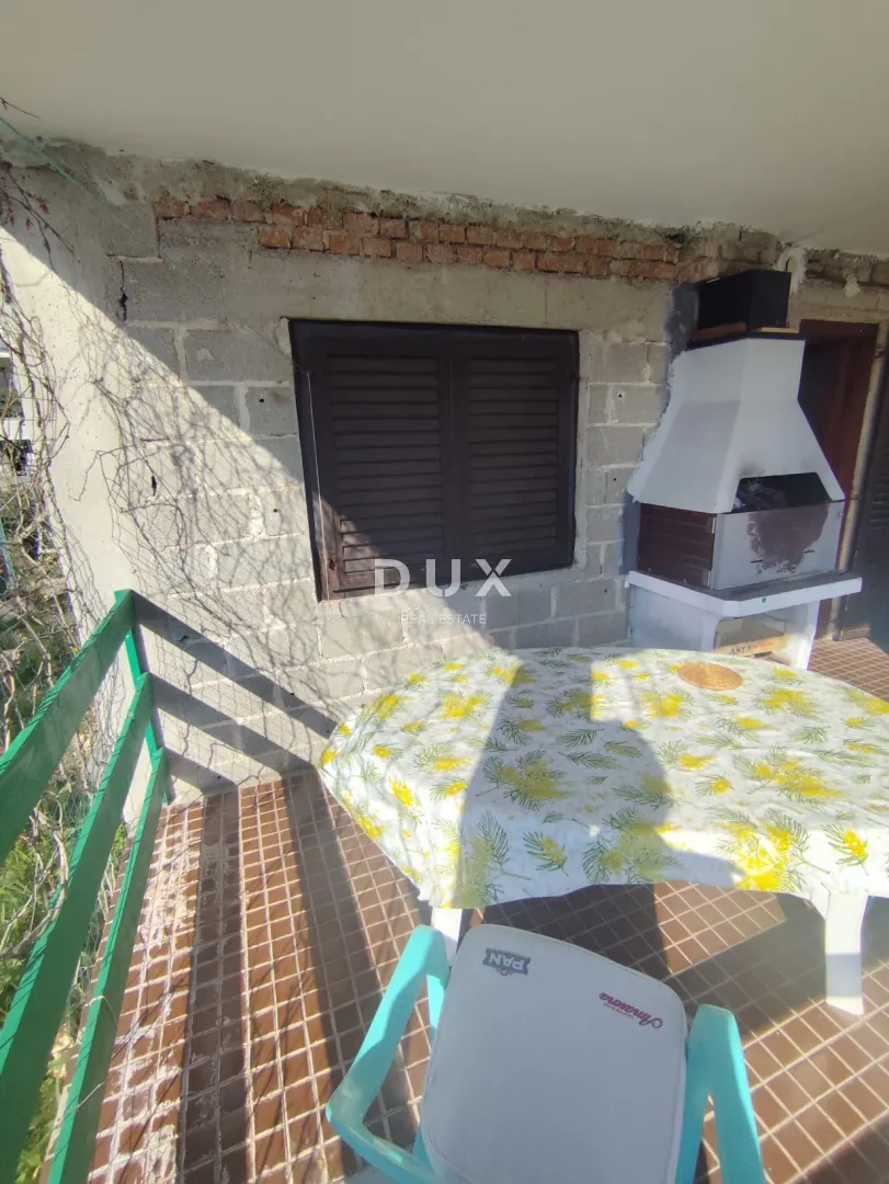 Kuća - Rogoznica, 360m2