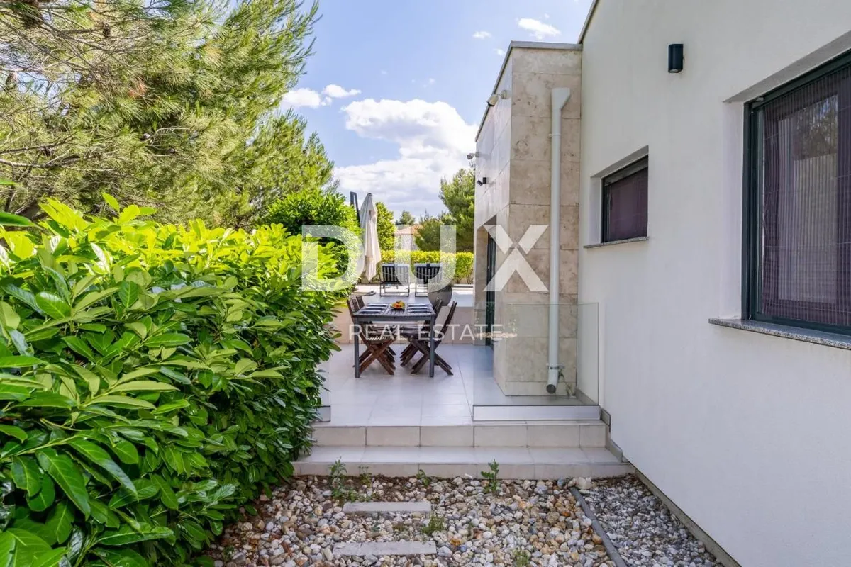 Kuća - Novigrad, 172m2