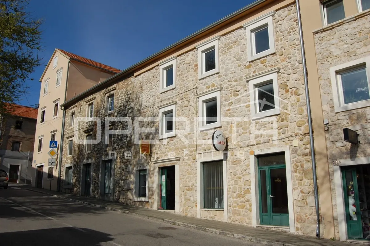 Kuća - Drniš, Drniš, Drniš, 135m2