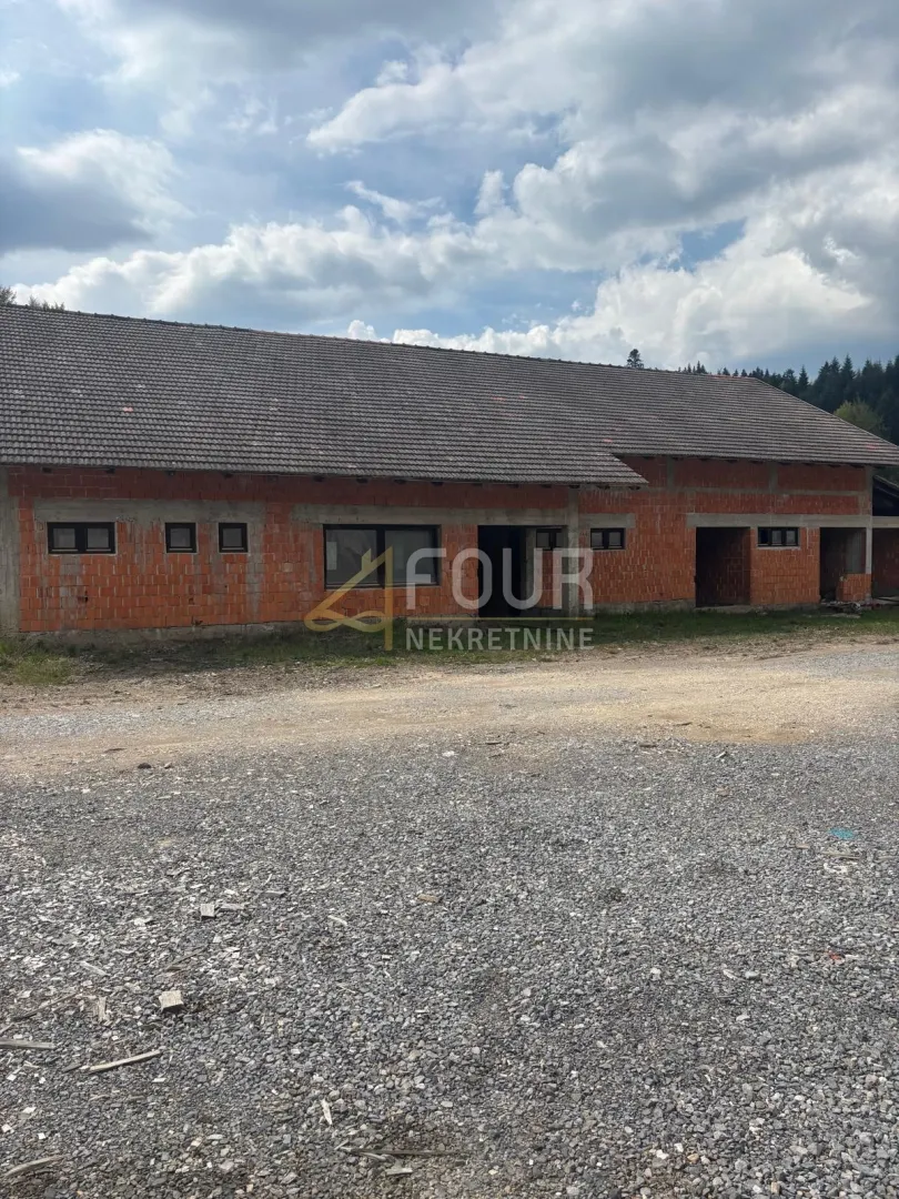 Poslovni Prostor - Brod Moravice, 4000m2