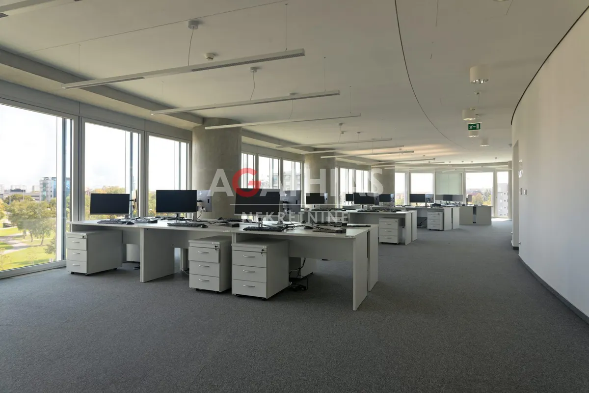 Poslovni Prostor - Trešnjevka - Sjever, 100m2