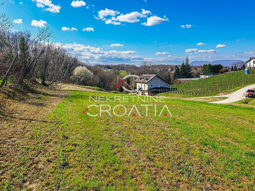 Land - Ivanec, 1823m2