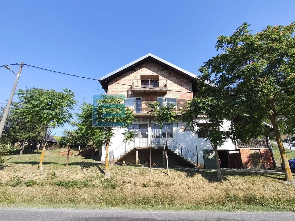 Kuća - Novi Marof, 275m2