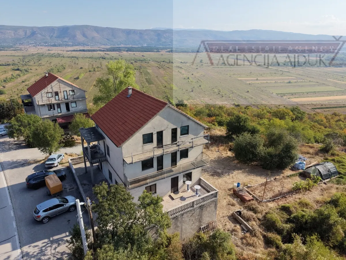 Kuća - Imotski, 540m2