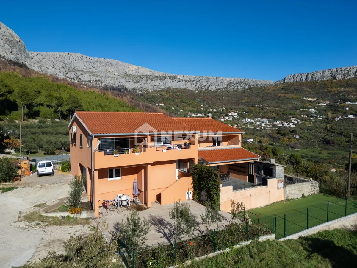 Kuća - Solin, 260m2