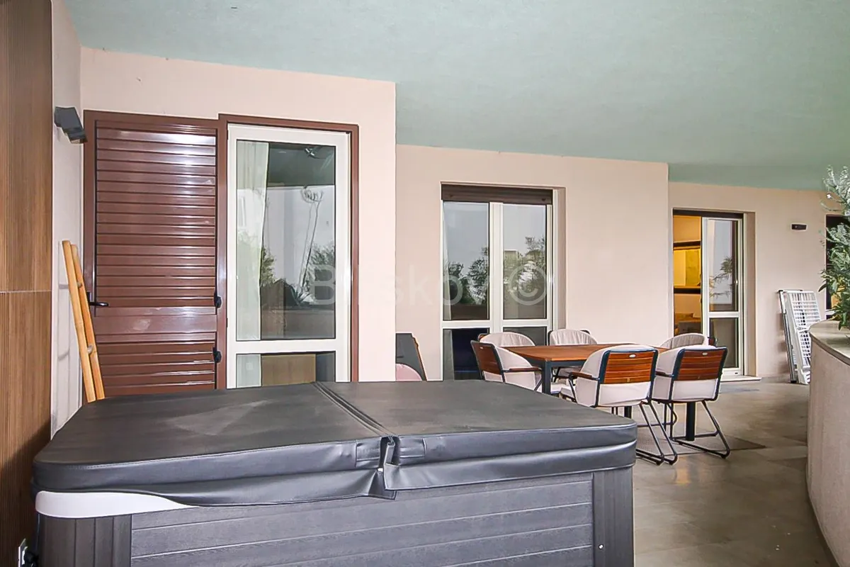 Apartment - Bačvice, Split, 115m2