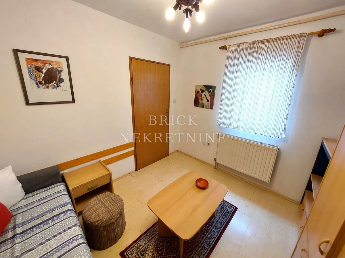 Kuća - Trnje, 61m2