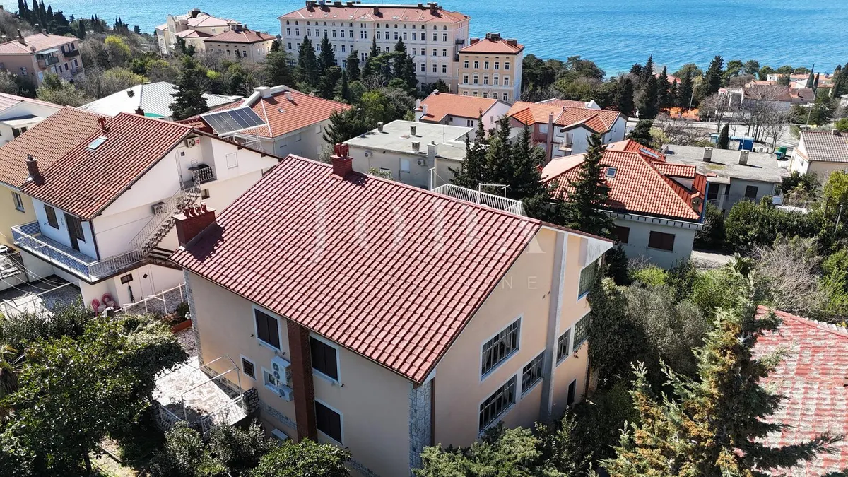House - Crikvenica, 600m2