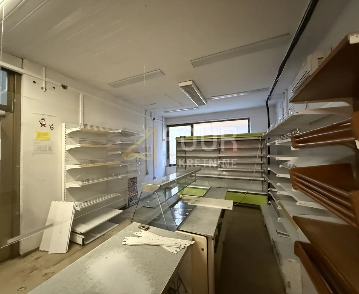 Poslovni Prostor - Rijeka, 64m2