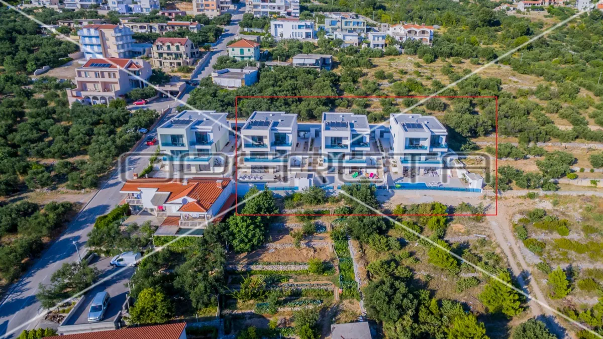 Zgrada - Makarska, Makarska, Makarska, 1260m2