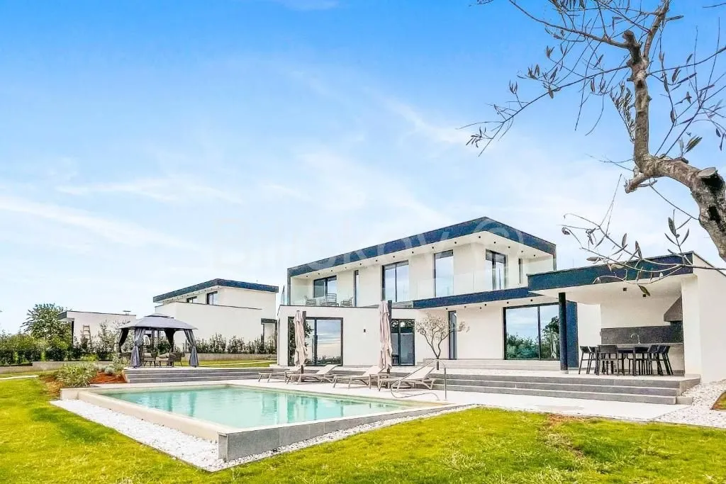 House - Kaštelir-Labinci, 403m2