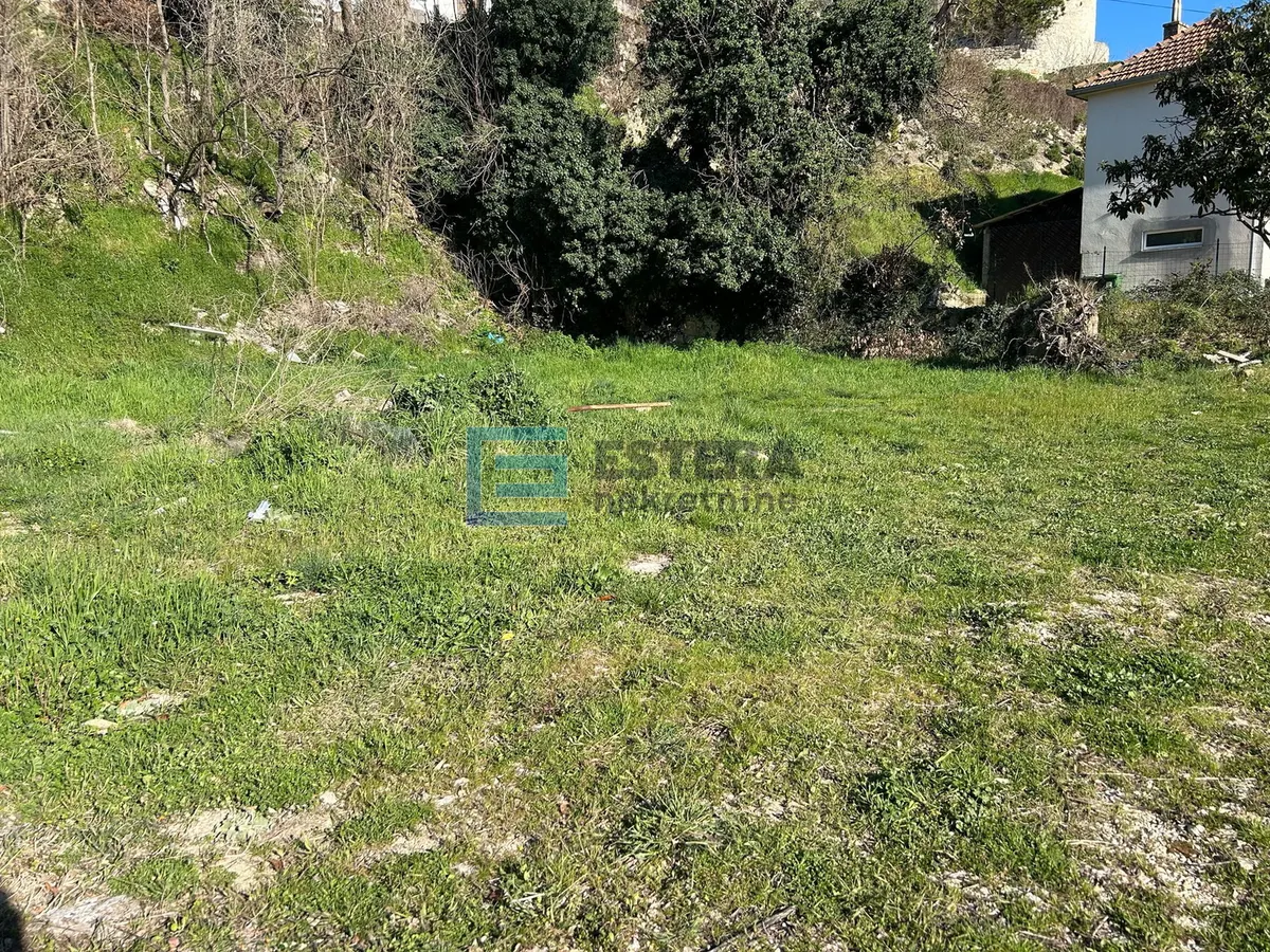 Zemljište - Benkovac, 860m2