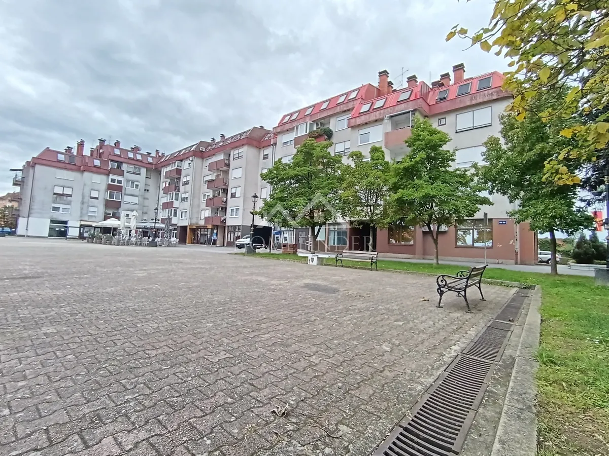 Poslovni Prostor - Oroslavje, 64.25m2