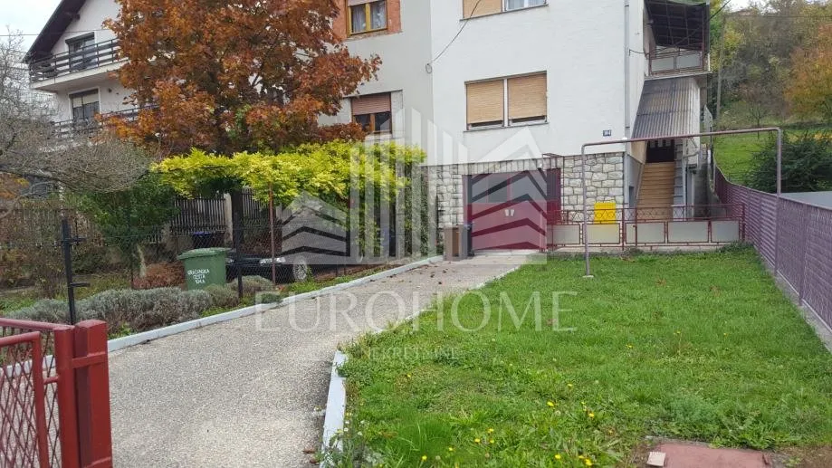 Kuća - Podsljeme, 250m2