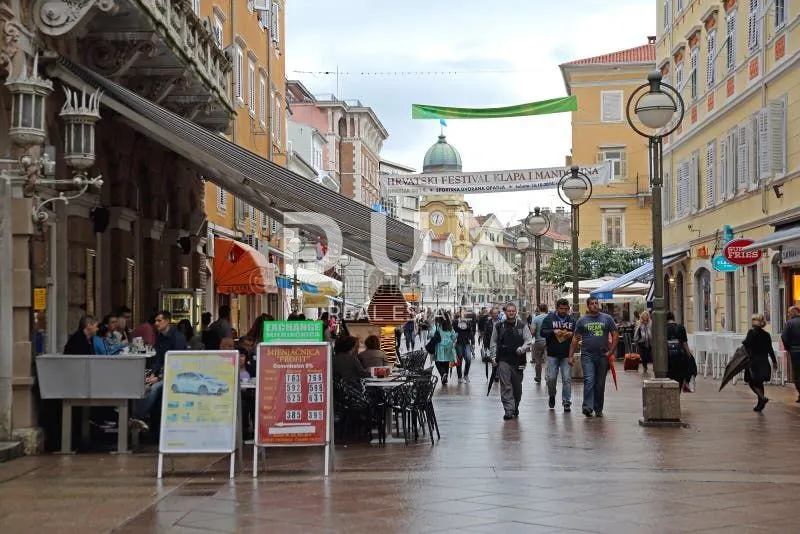 Poslovni Prostor - Rijeka, 10m2