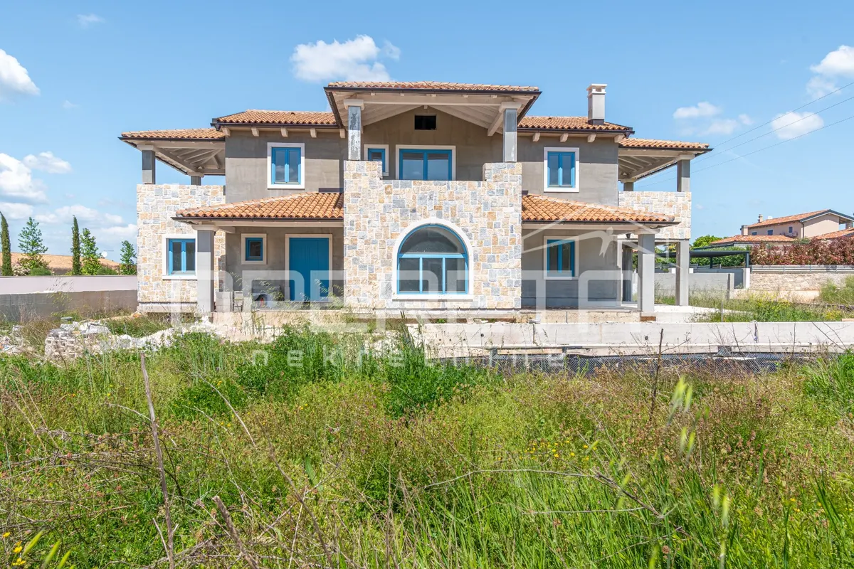 Kuća - Kanfanar, Kanfanar, Kanfanar, 215m2