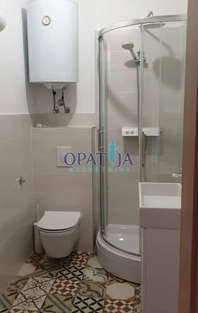 Poslovni Prostor - Rijeka, 60m2