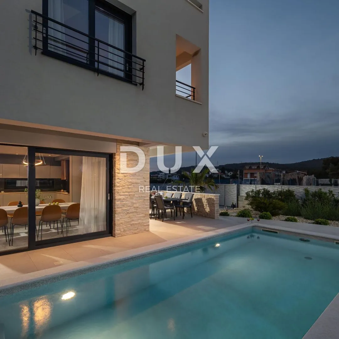 Kuća - Bibinje, 345.47m2